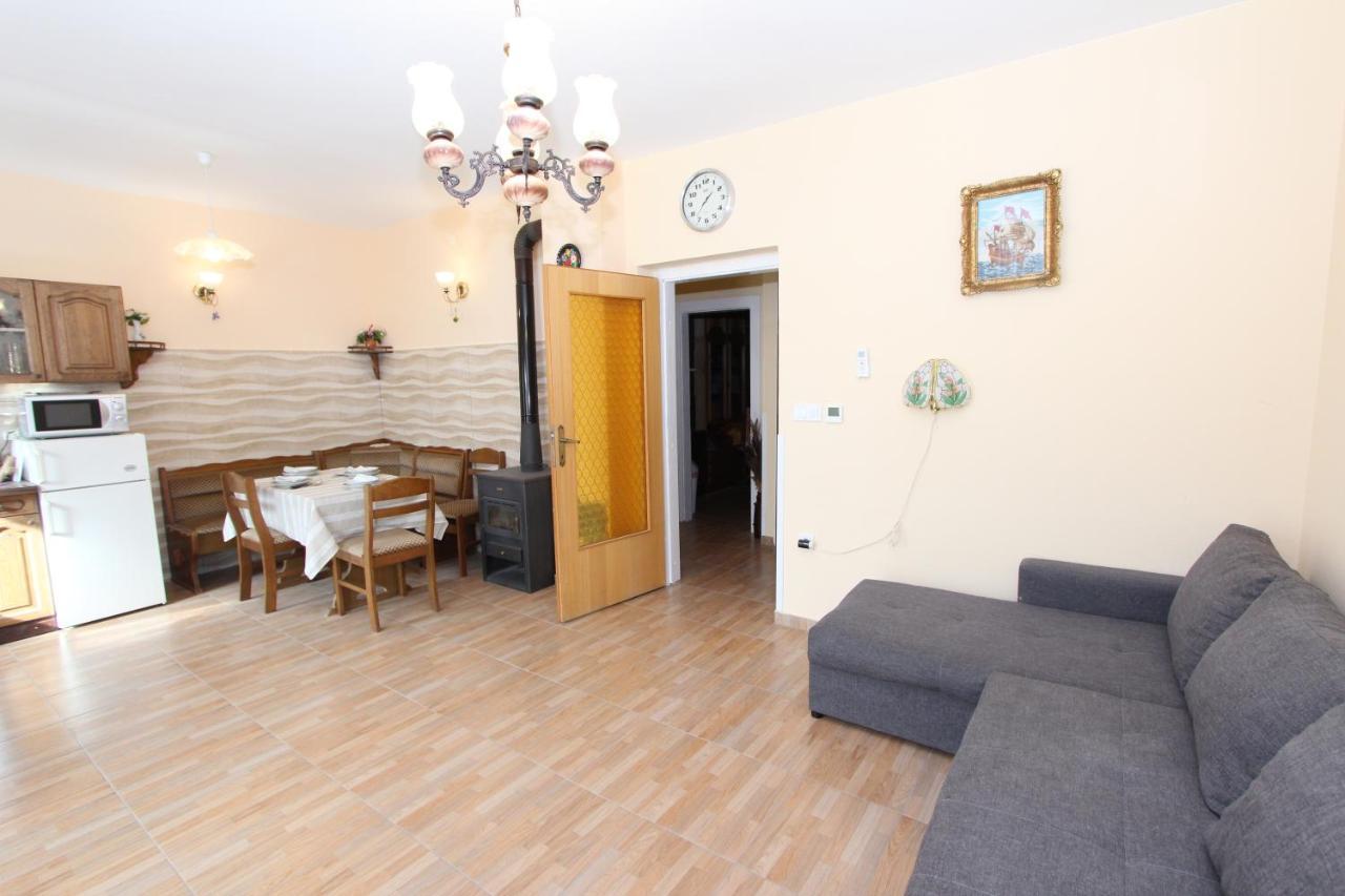 Apartment Oto プーラ エクステリア 写真